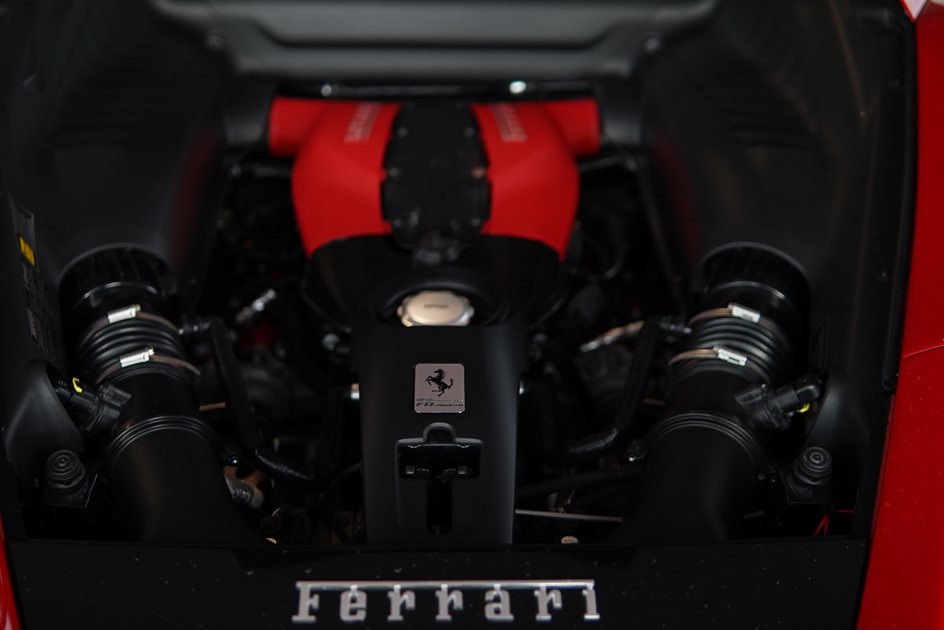 Paddlup Ferrari F8 Tributo Internal 25
