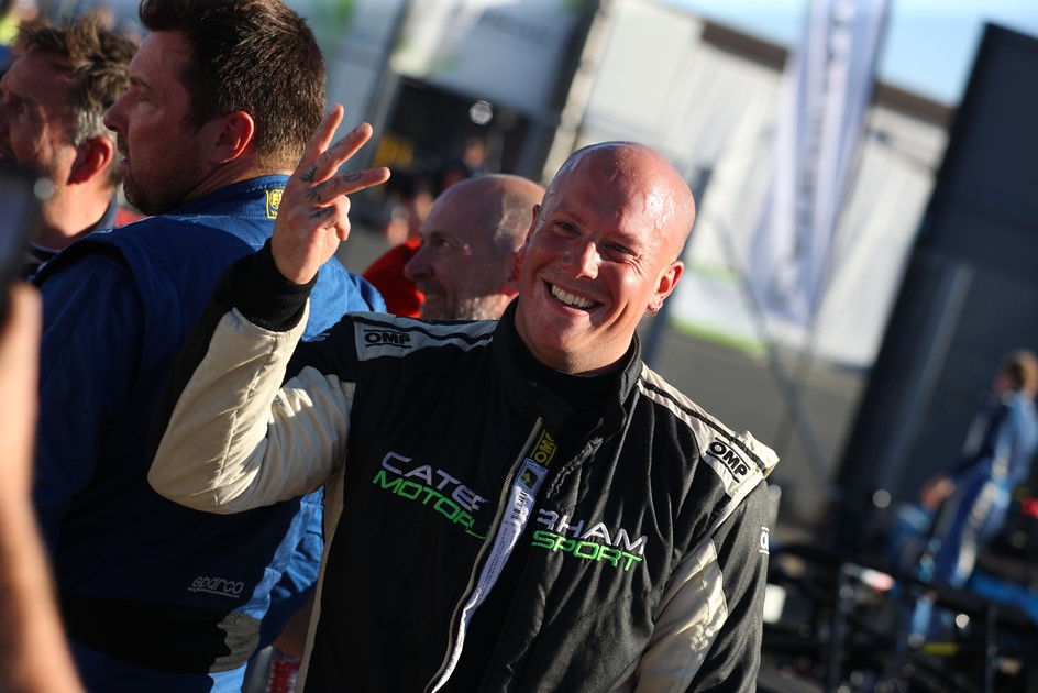 PaddlUp Caterham driver Marc Jones bags a podium at Donington