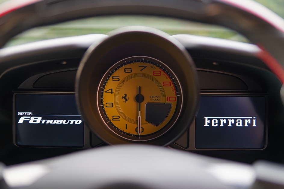 Paddlup Ferrari F8 Tributo Internal 11