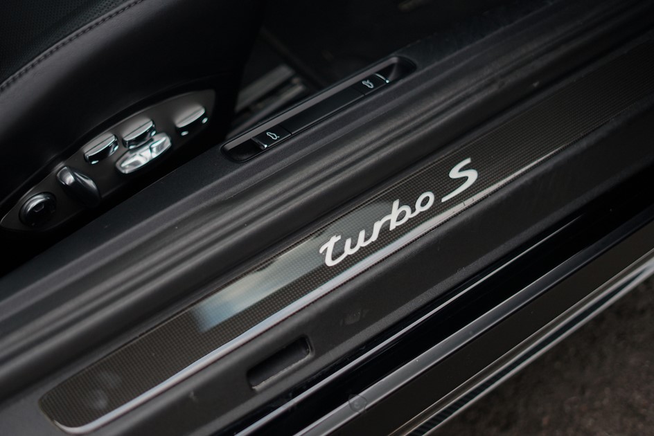 A Porsche Turbo S plaque 