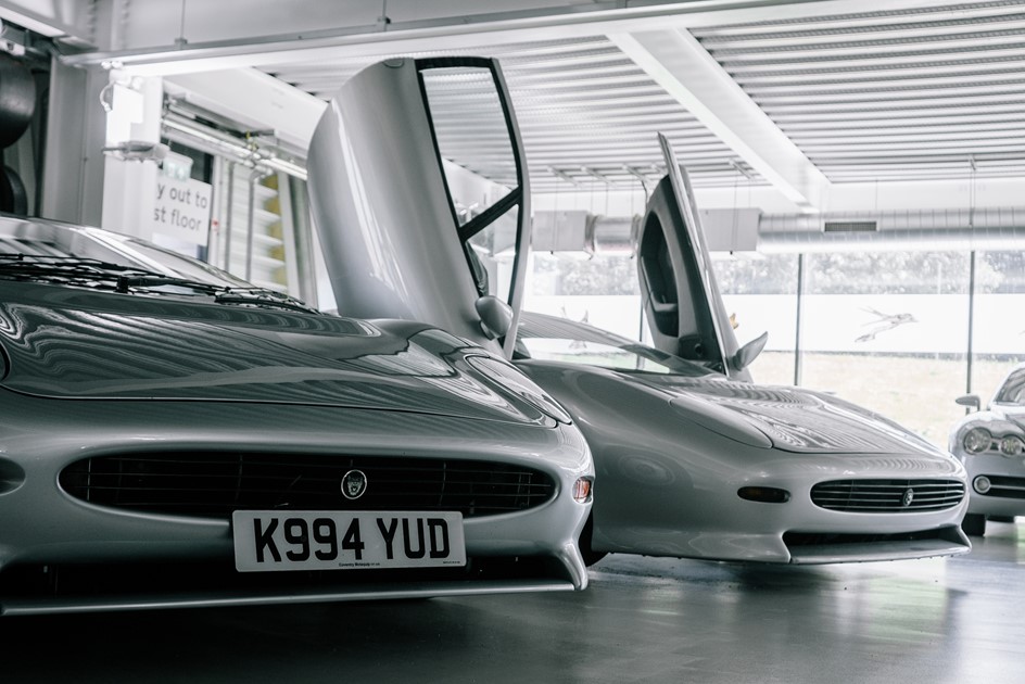 Two Jaguar XJ220's in silver side by side 