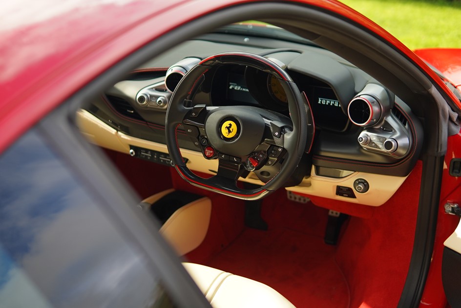 Paddlup Ferrari F8 Tributo Internal 2