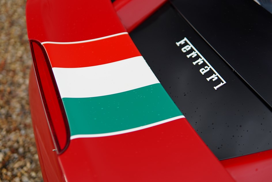 Paddlup Ferrari F8 Tributo Internal 18